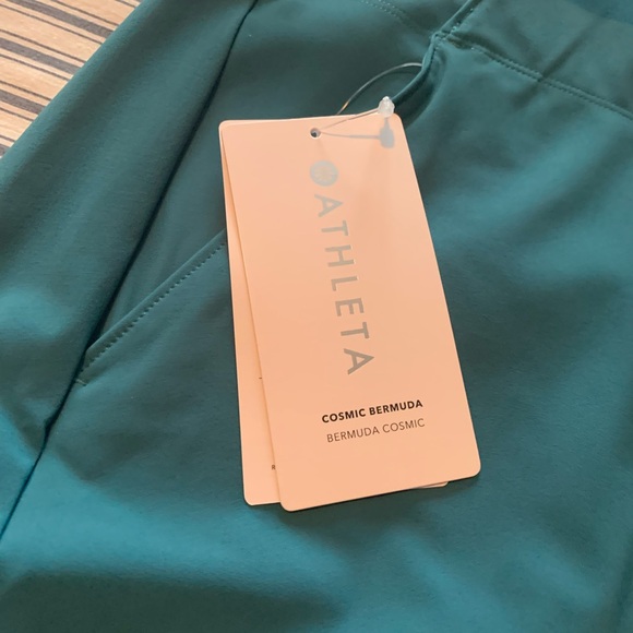 Athleta Cosmic Bermuda shorts - Picture 1 of 9